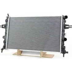 W202-W203 Intercooler Radyatörü – A2035000600
